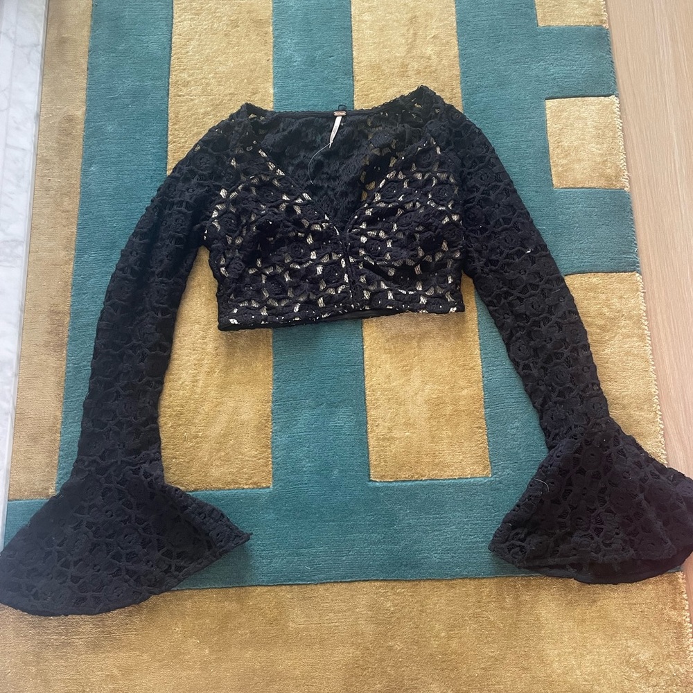 Bell Sleeve Crop Top